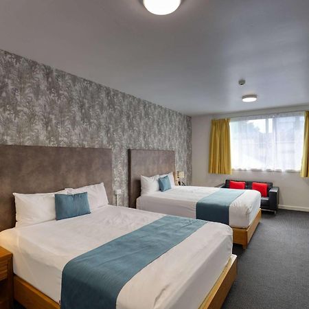 Ramada By Wyndham, Hamilton City Center Dış mekan fotoğraf