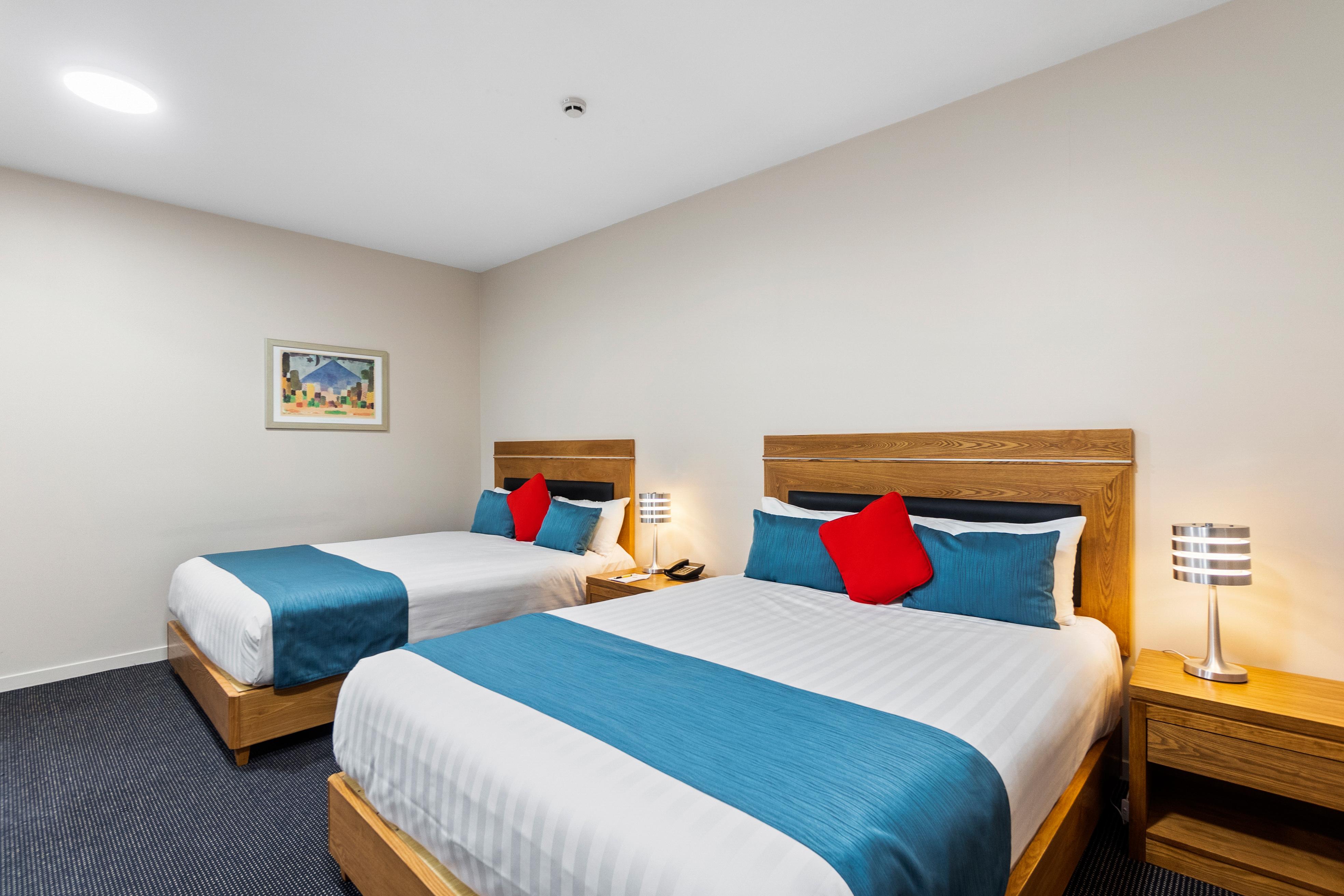Ramada By Wyndham, Hamilton City Center Dış mekan fotoğraf