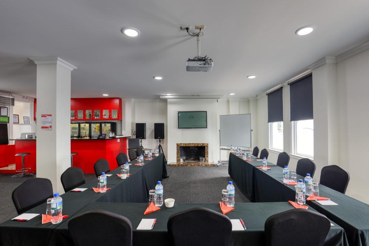 Ramada By Wyndham, Hamilton City Center Dış mekan fotoğraf