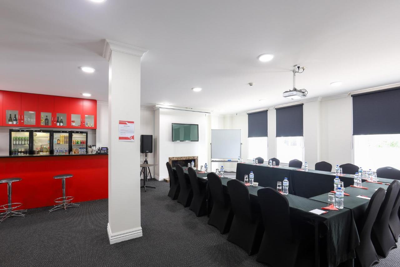 Ramada By Wyndham, Hamilton City Center Dış mekan fotoğraf