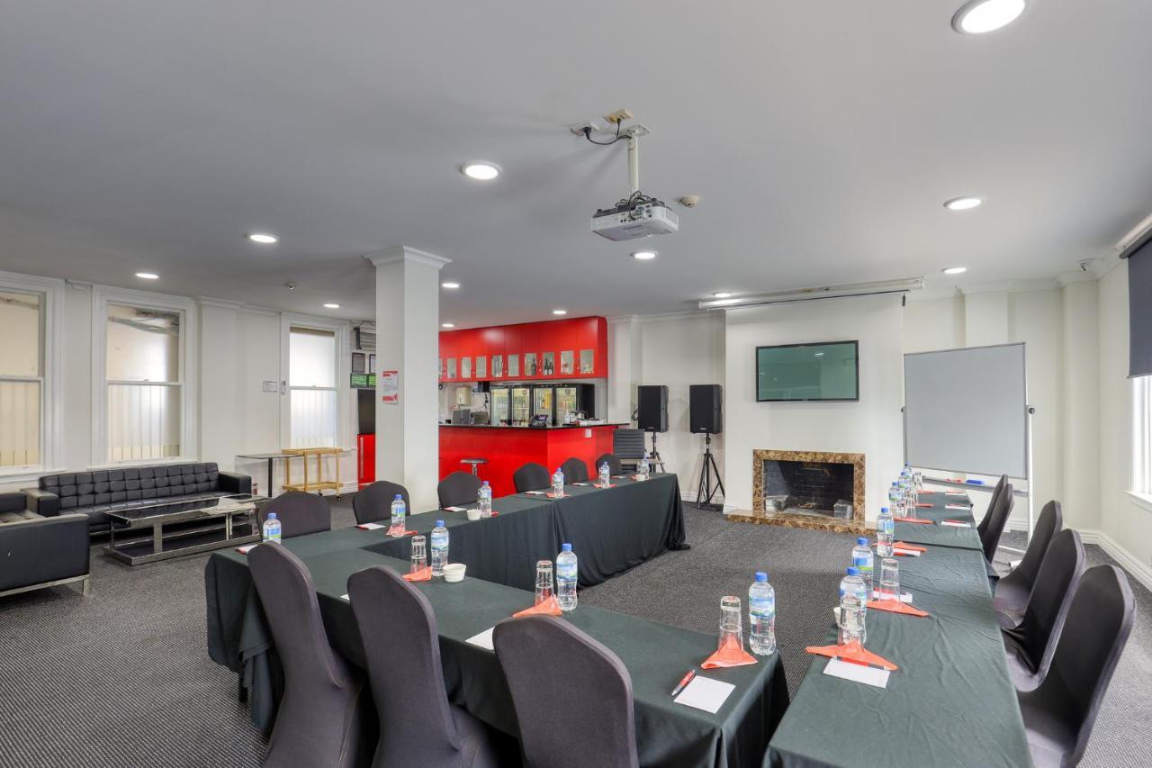 Ramada By Wyndham, Hamilton City Center Dış mekan fotoğraf
