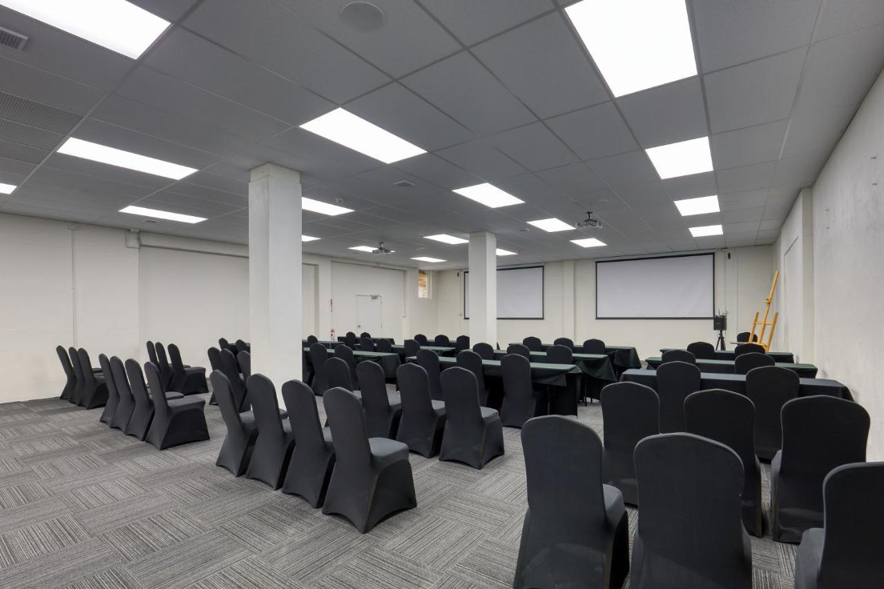 Ramada By Wyndham, Hamilton City Center Dış mekan fotoğraf