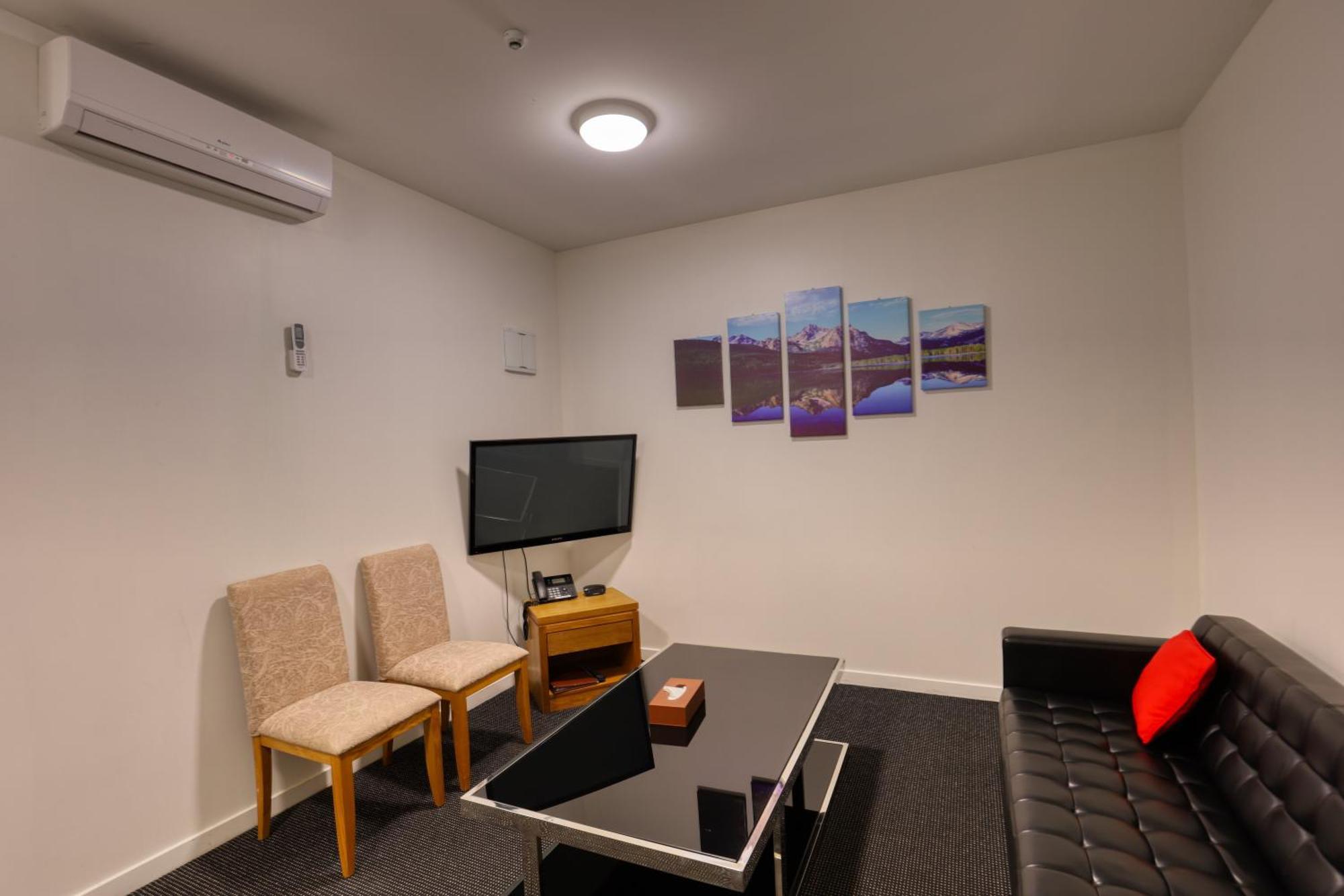 Ramada By Wyndham, Hamilton City Center Dış mekan fotoğraf