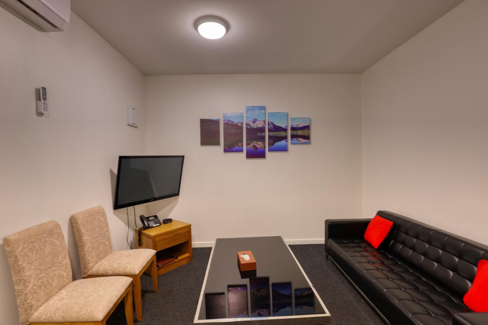 Ramada By Wyndham, Hamilton City Center Dış mekan fotoğraf