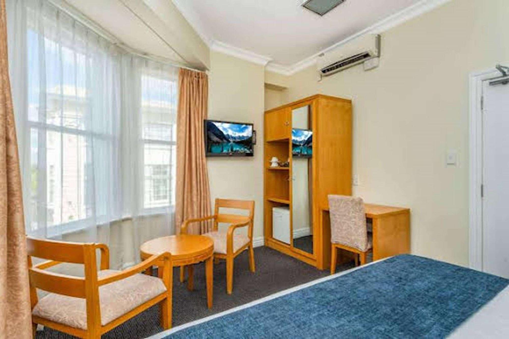Ramada By Wyndham, Hamilton City Center Dış mekan fotoğraf
