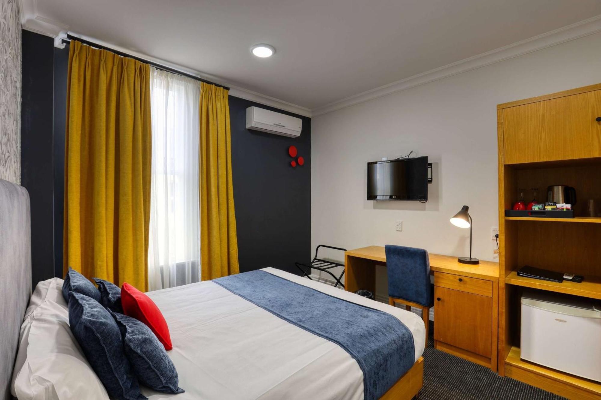 Ramada By Wyndham, Hamilton City Center Dış mekan fotoğraf