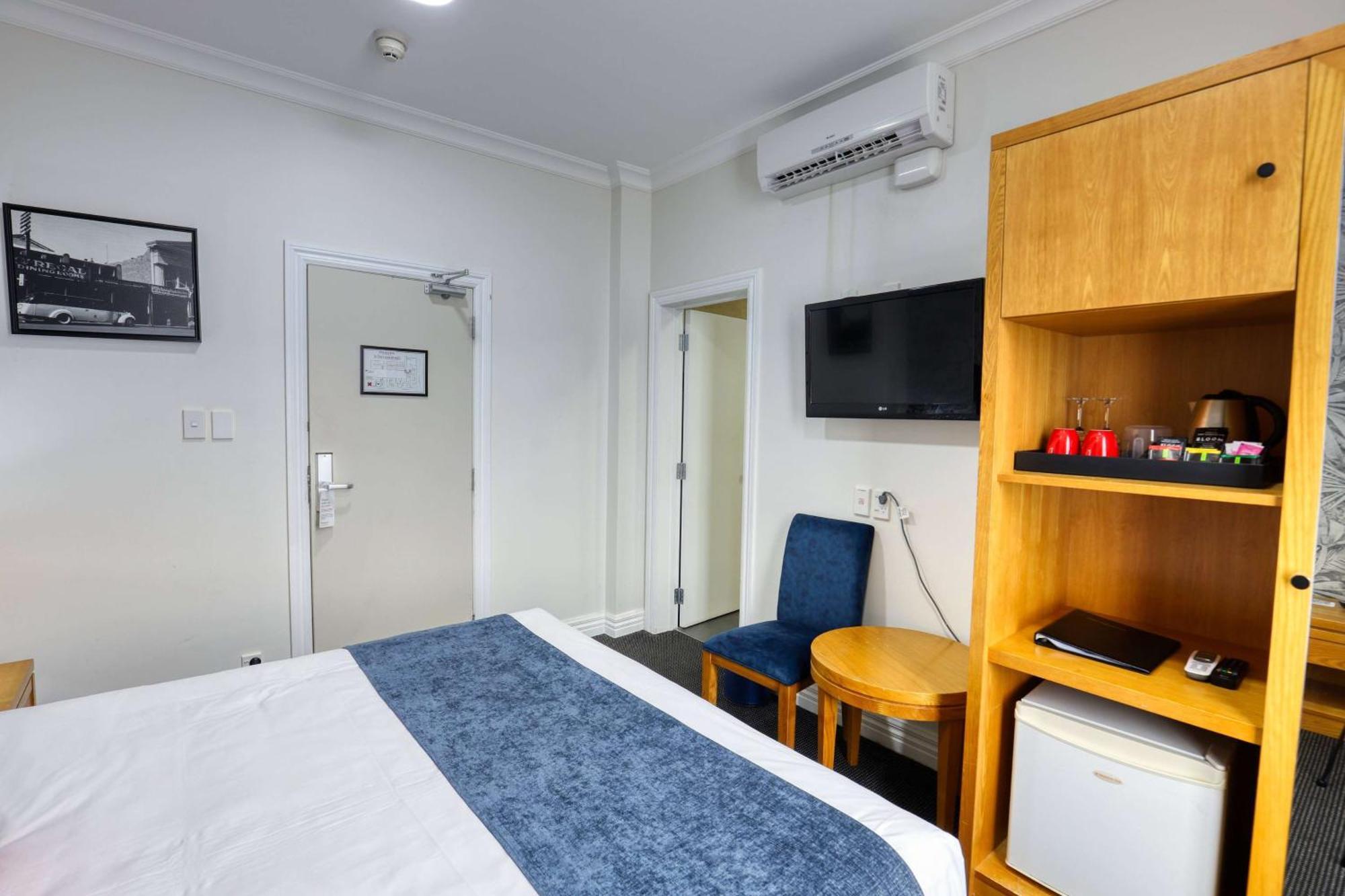 Ramada By Wyndham, Hamilton City Center Dış mekan fotoğraf